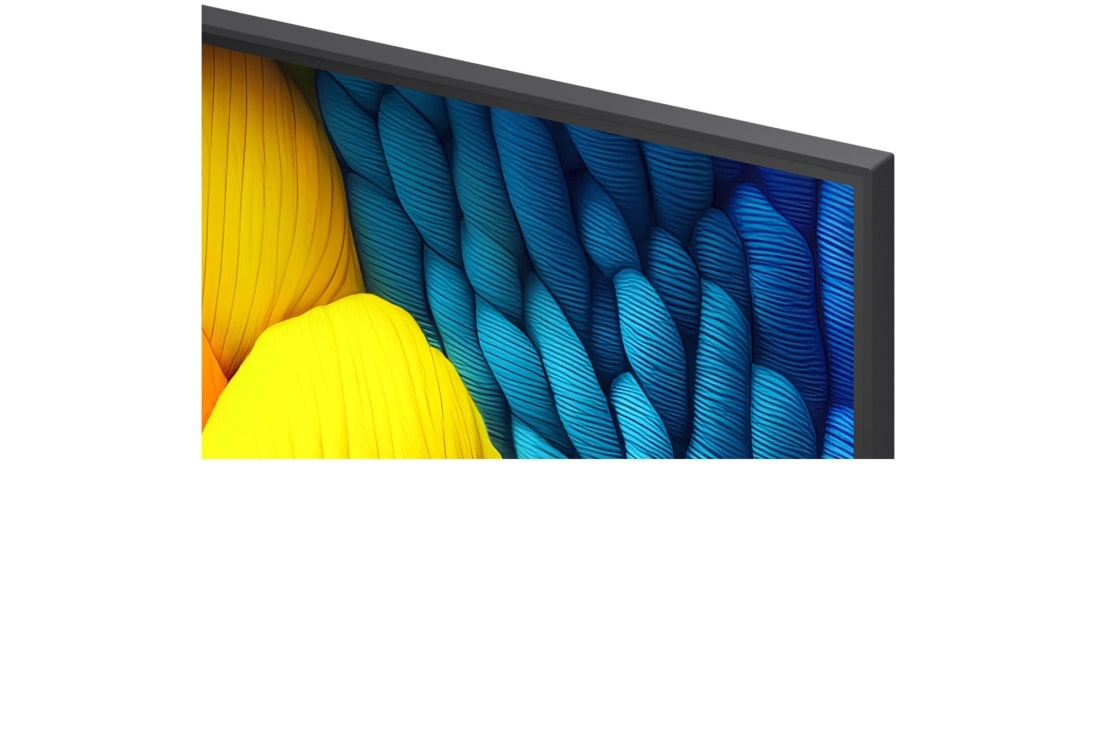 LG Телевізор LG NanoCell AI NANO81 | 86 дюймів | 4K Smart TV | 2025, Зображення, розділене посередині, щоб показати «до» й «після» чистих кольорів у реальному 4K. Ліва частина каруселі є різкою і барвистою, а права частина — бляклою. Назва говорить про те, як кожна сце, 86NANO81A6A, thumbnail 7