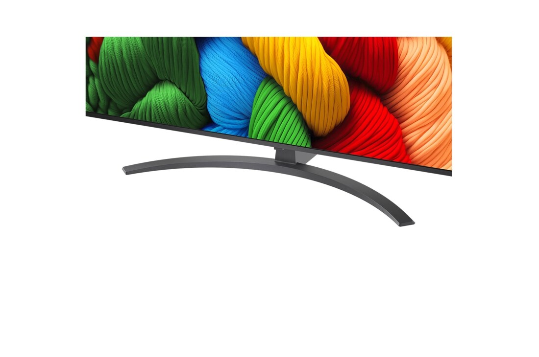 LG Телевізор LG NanoCell AI NANO81 | 86 дюймів | 4K Smart TV | 2025, Порівняння до й після того, як LG 4K Super Upscaling покращує якість зображення. Два панно з однаковим зображенням барвистого птаха, що сидить на гілці в лісі, праве панно вицвіло. Назва говорить про , 86NANO81A6A, thumbnail 8