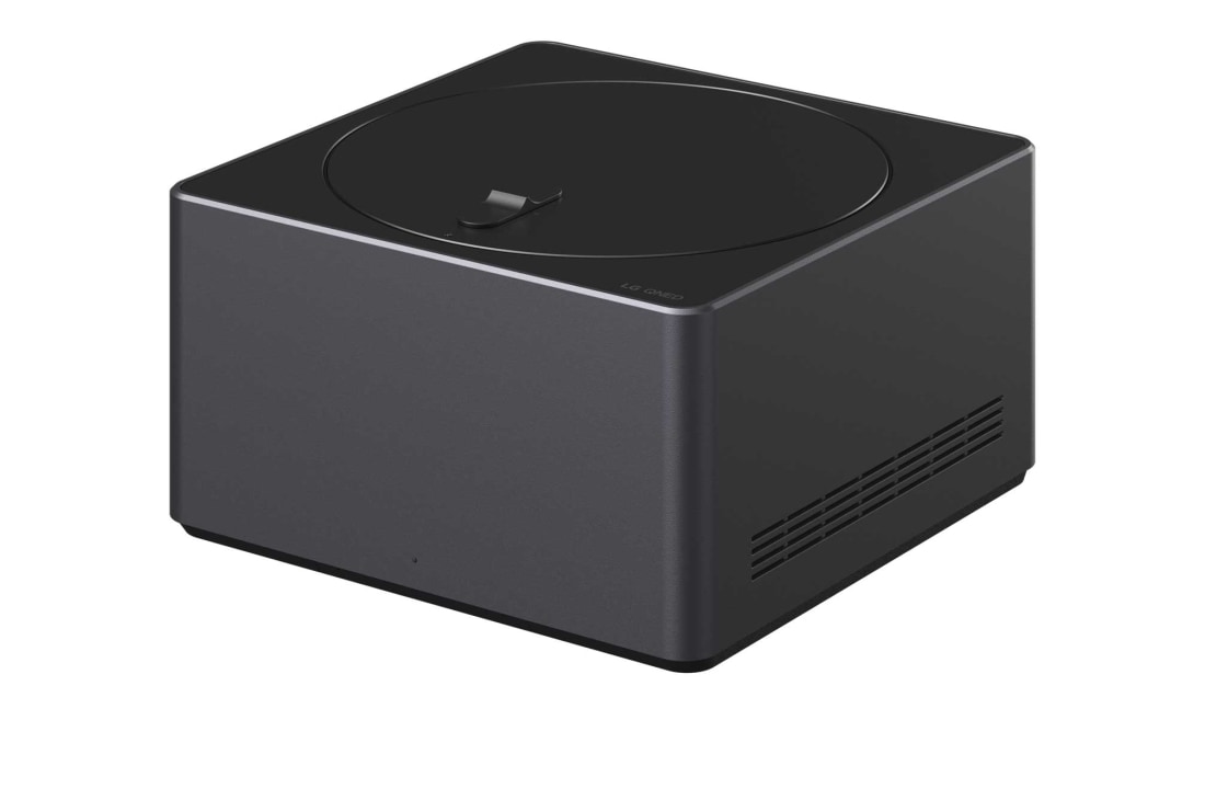 LG Телевізор LG QNED evo AI QNED9M MiniLED | 65 дюймів | 4k Smart TV | 2025, Sci-fi content is playing on an LG TV screen. On the screen is the Al Chatbot interface. The user messaged the chatbot saying that the screen is too dark. The chatbot offered solutions to the request., 65QNED9MA6B, thumbnail 14