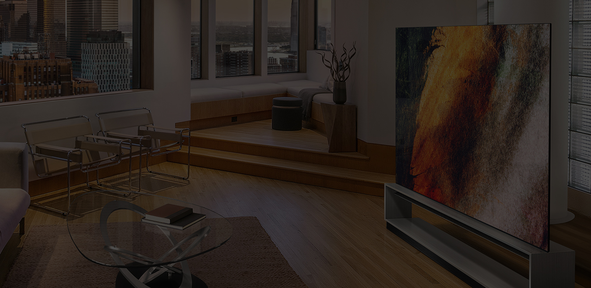 LG SIGNATURE OLED 8K TV is placed on the living room, decorated by Lignum Vitae wood.