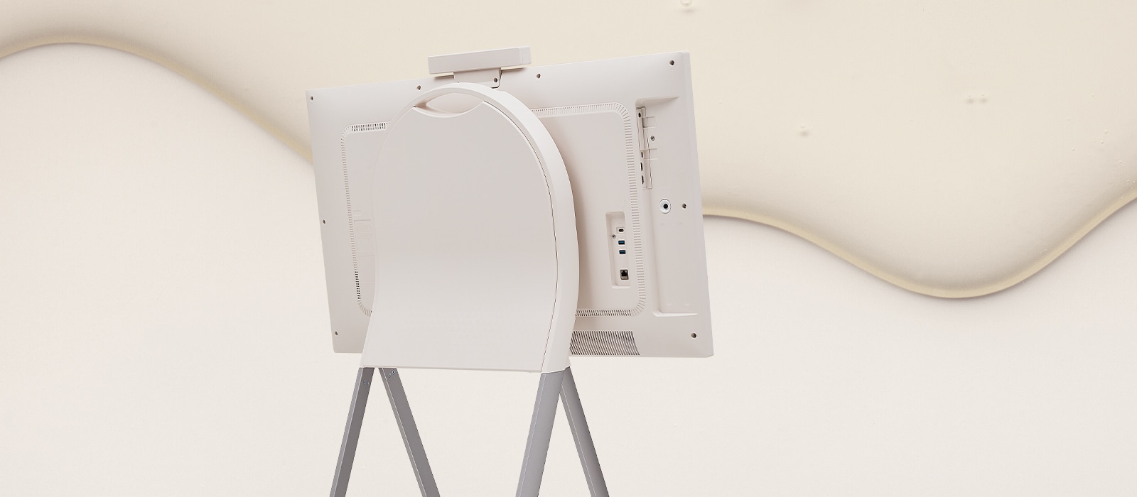 43” One:Quick Flex All-in-One Display sleek design