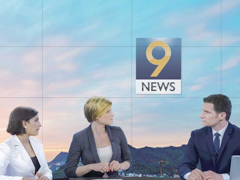 Ultra-Narrow 0.44mm Even Bezel for Clear, Beautiful Visuals