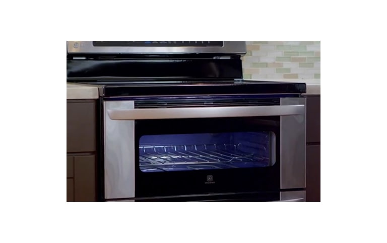 A Clean Oven In Just 10 Minutes4