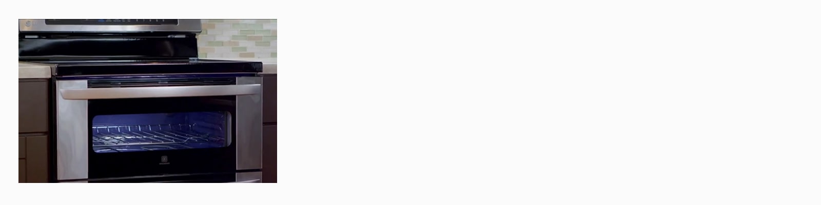 A Clean Oven in Just 10 Minutes3