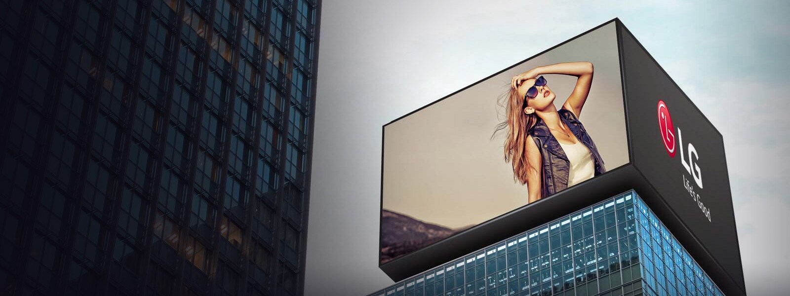 01_Outdoor-Displays-_-LG-US-Business_d