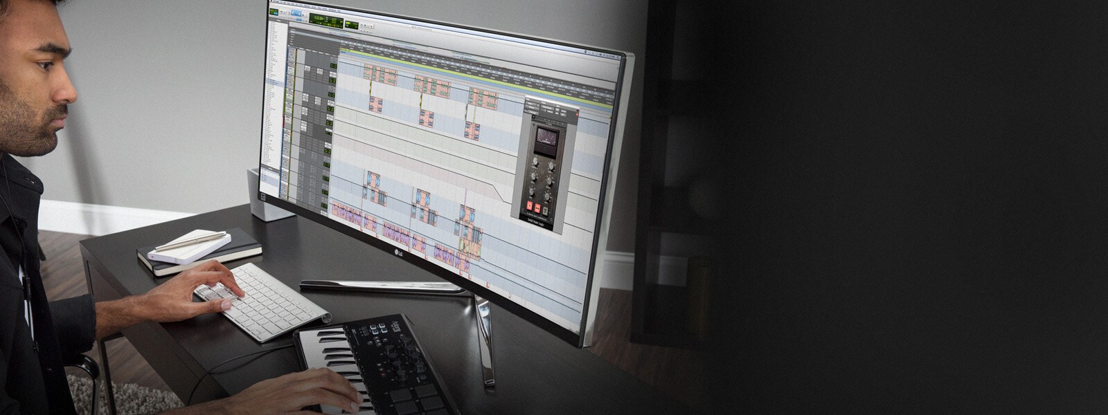 UltraWide® Monitors1