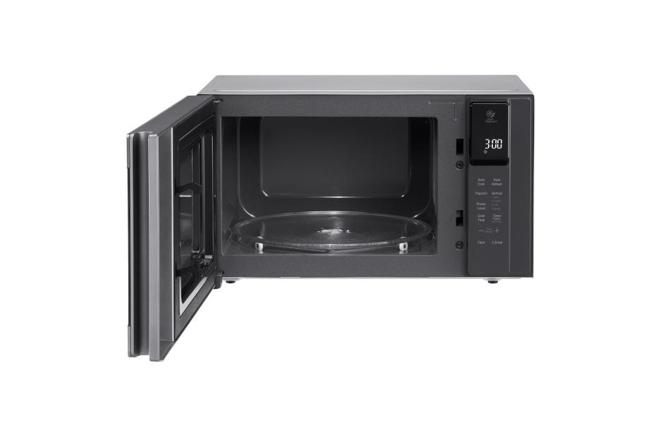 LG LMC0975ST: 0.9 cu. ft. NeoChef™ Countertop Microwave with Smart Inverter  and EasyClean®