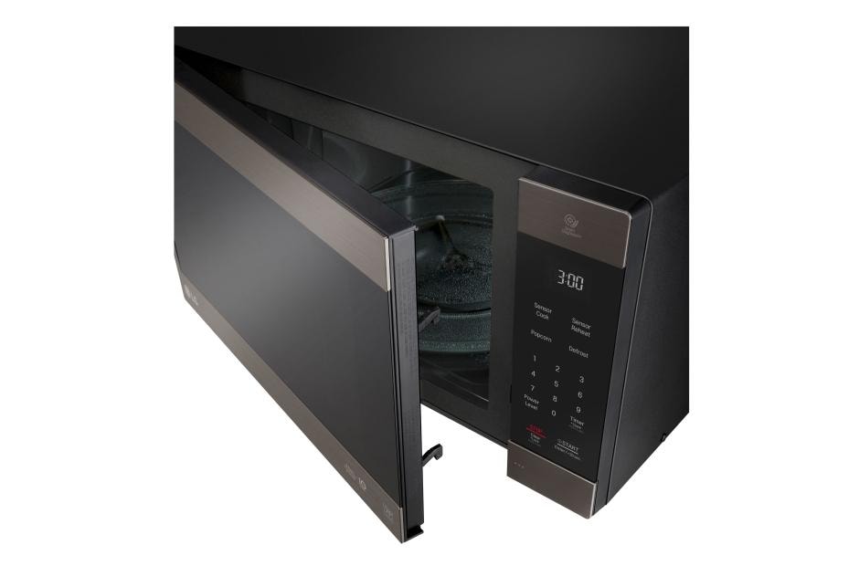 LG LMC1575BD: Black Stainless Steel Series 1.5 cu. ft. NeoChef™ Countertop  Microwave with Smart Inverter and EasyClean®