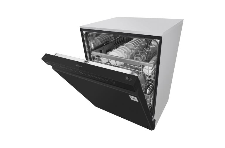 LG Front Control Dishwasher with QuadWash™ and EasyRack™ Plus, LDF5545BB, thumbnail 3