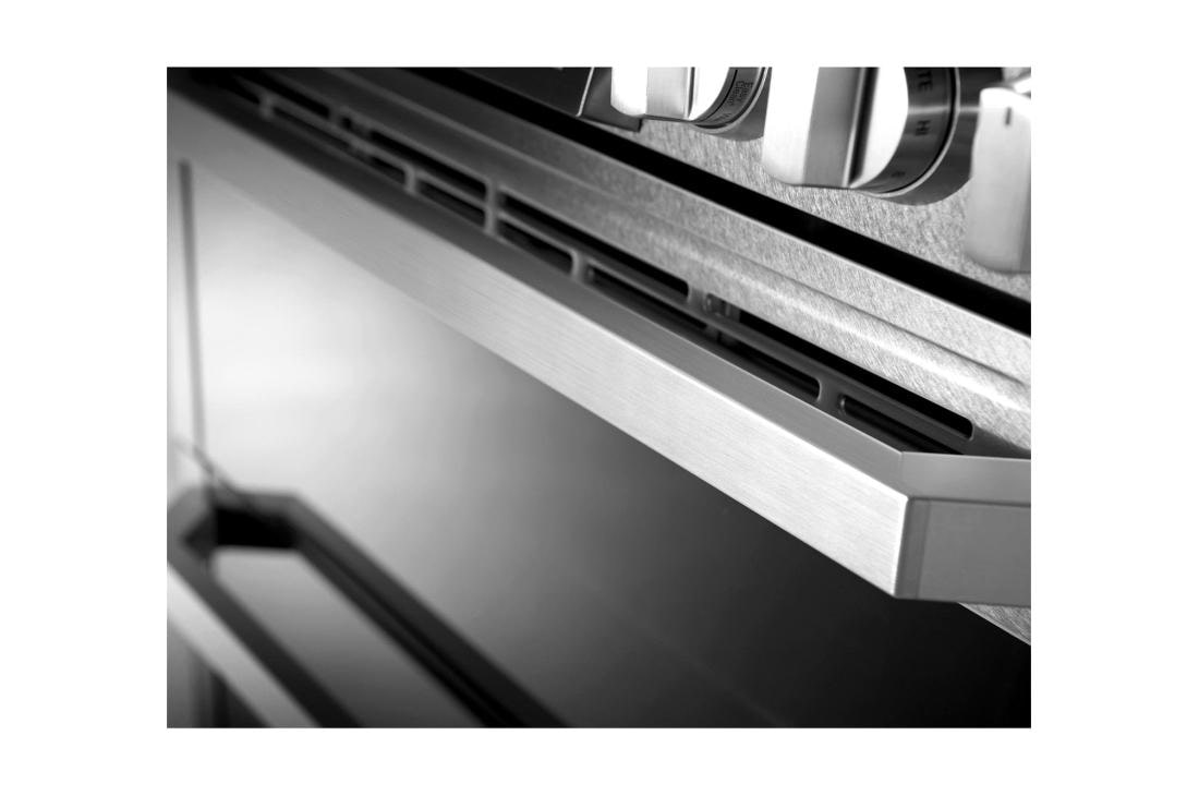 LG SIGNATURE 7.3 cu.ft. Smart wi-fi Enabled Dual Fuel Double Oven Range with ProBake Convection®, LUTD4919SN, thumbnail 4