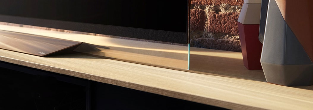 DESIGN - Take notice of a variety of thin and elegant looks.
