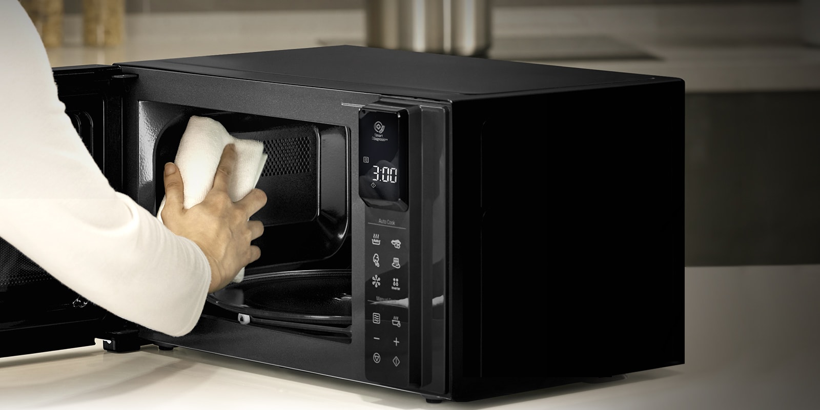 LG MSWN1590L 1.5 cu. ft. Countertop Microwave with Smart Inverter and