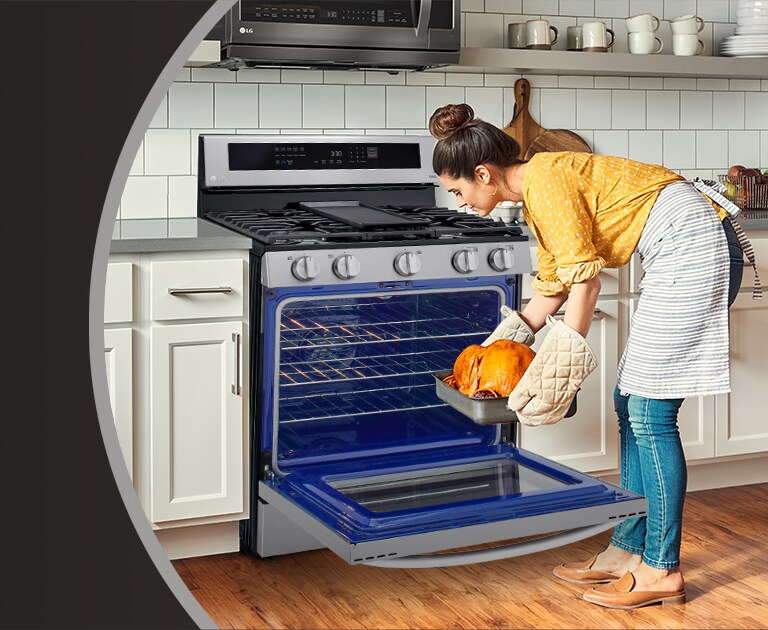 LG LRGL5825F InstaView Gas Range with Air Fryer LG USA