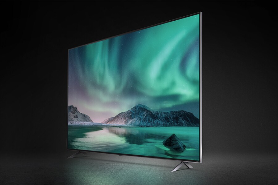 A nature scene on-screen with sound waves reverberating from the TV. Alpha7 AI Processor Gen6 chip.