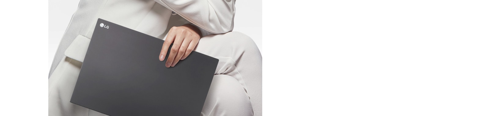 La computadora portátil LG ofrece una pantalla de 15 pulgadas y 3,85 libras. cuerpo liviano.