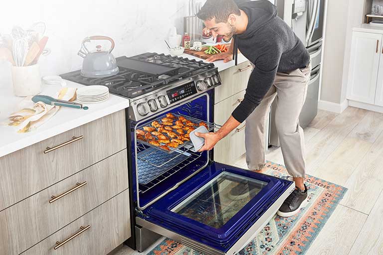 Air Fry Delivers Crispy Flavor to Feed a Crowd2