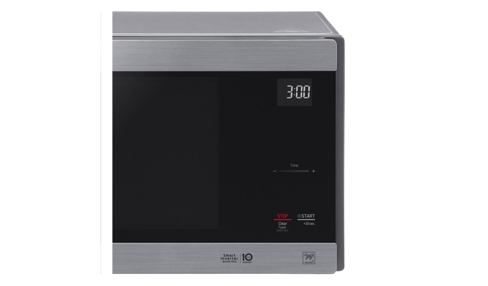 LG 1.5 cu. ft. NeoChef™ Countertop Microwave with Smart Inverter and