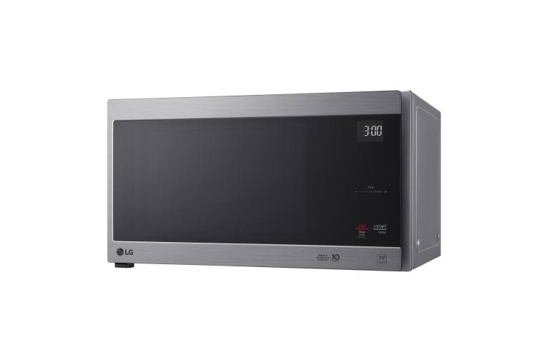 LG 1.5 cu. ft. NeoChef™ Countertop Microwave with Smart Inverter and EasyClean® (LMC1575ST) LG USA