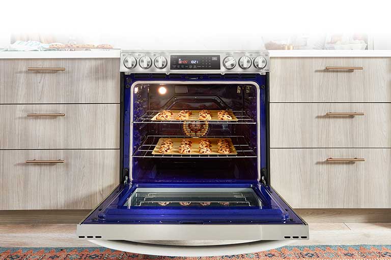 Lg Lg 30IN 6.3 CU FT. SMART WI-FI ENABLED PROBAKE CONVECTION