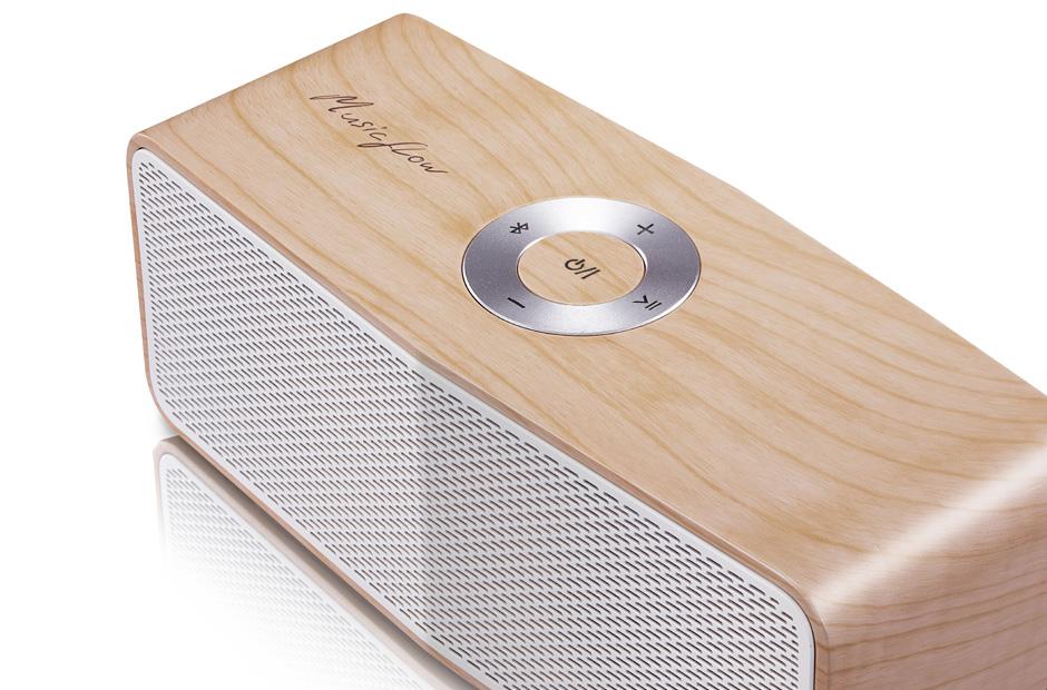 lg music flow p5 portable bluetooth speaker with leather strap case