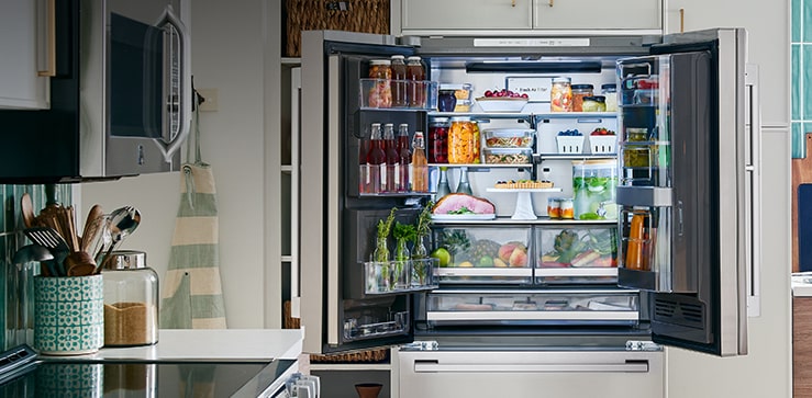 Metal Panel Helps Keep Fridge Cold1