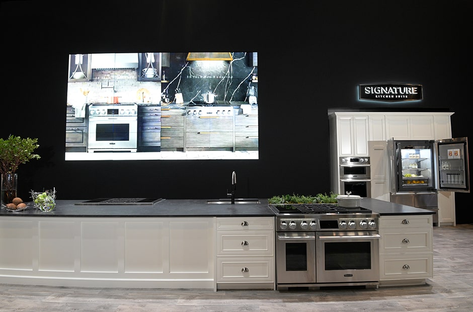 Experience the LG & Signature Kitchen Suite Booth at KBIS gallery