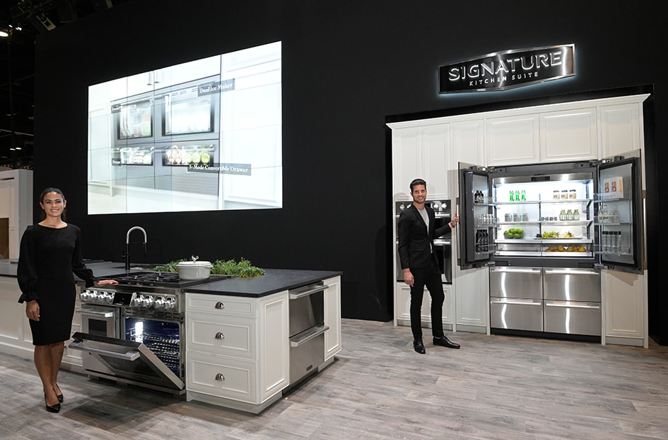 Experience the LG & Signature Kitchen Suite Booth at KBIS gallery