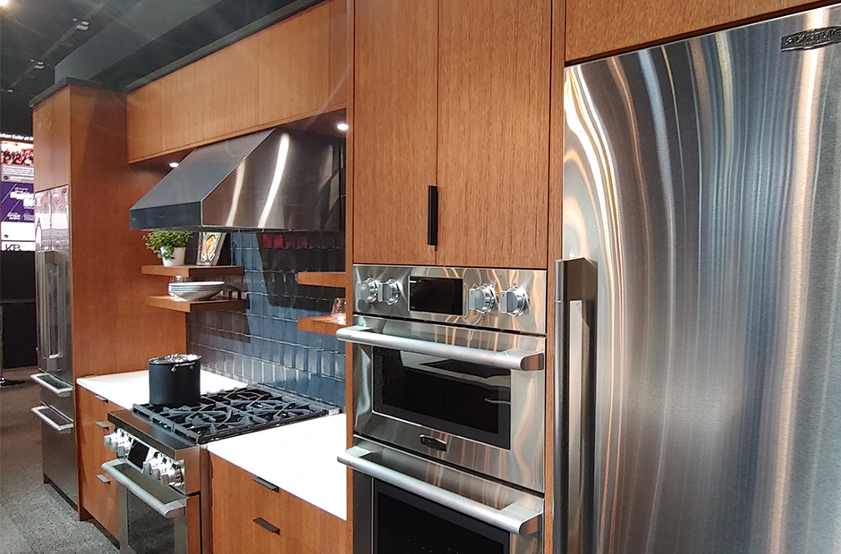 Experience the LG & Signature Kitchen Suite Booth at KBIS gallery 1