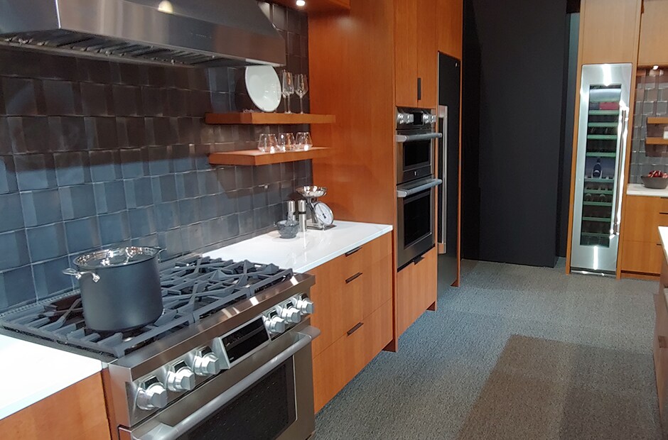 Experience the LG & Signature Kitchen Suite Booth at KBIS gallery 3