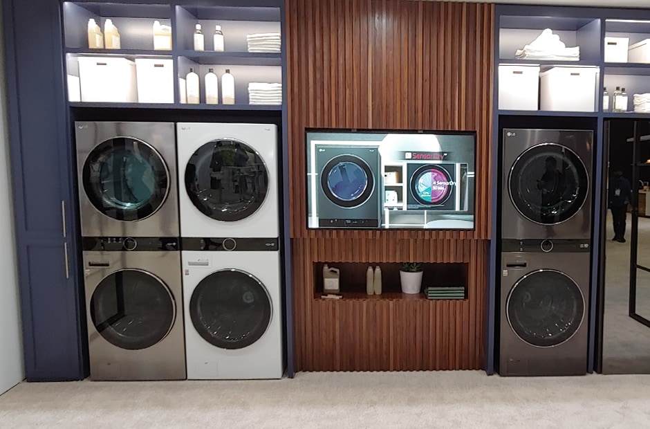 Experience the LG & Signature Kitchen Suite Booth at KBIS gallery 8