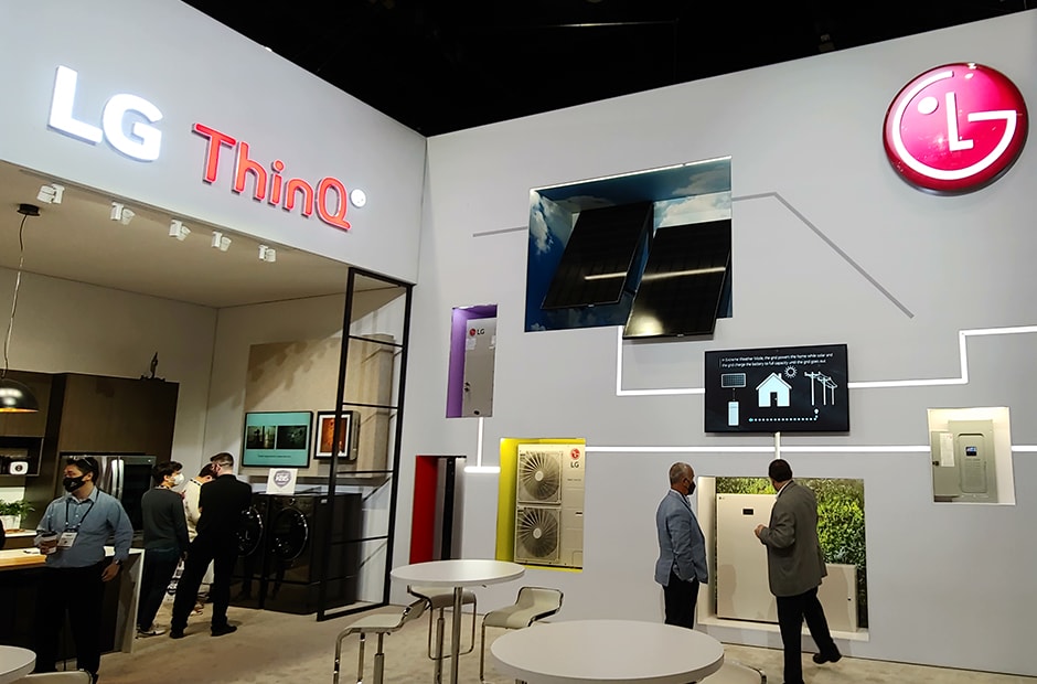 Experience the LG & Signature Kitchen Suite Booth at KBIS gallery 10