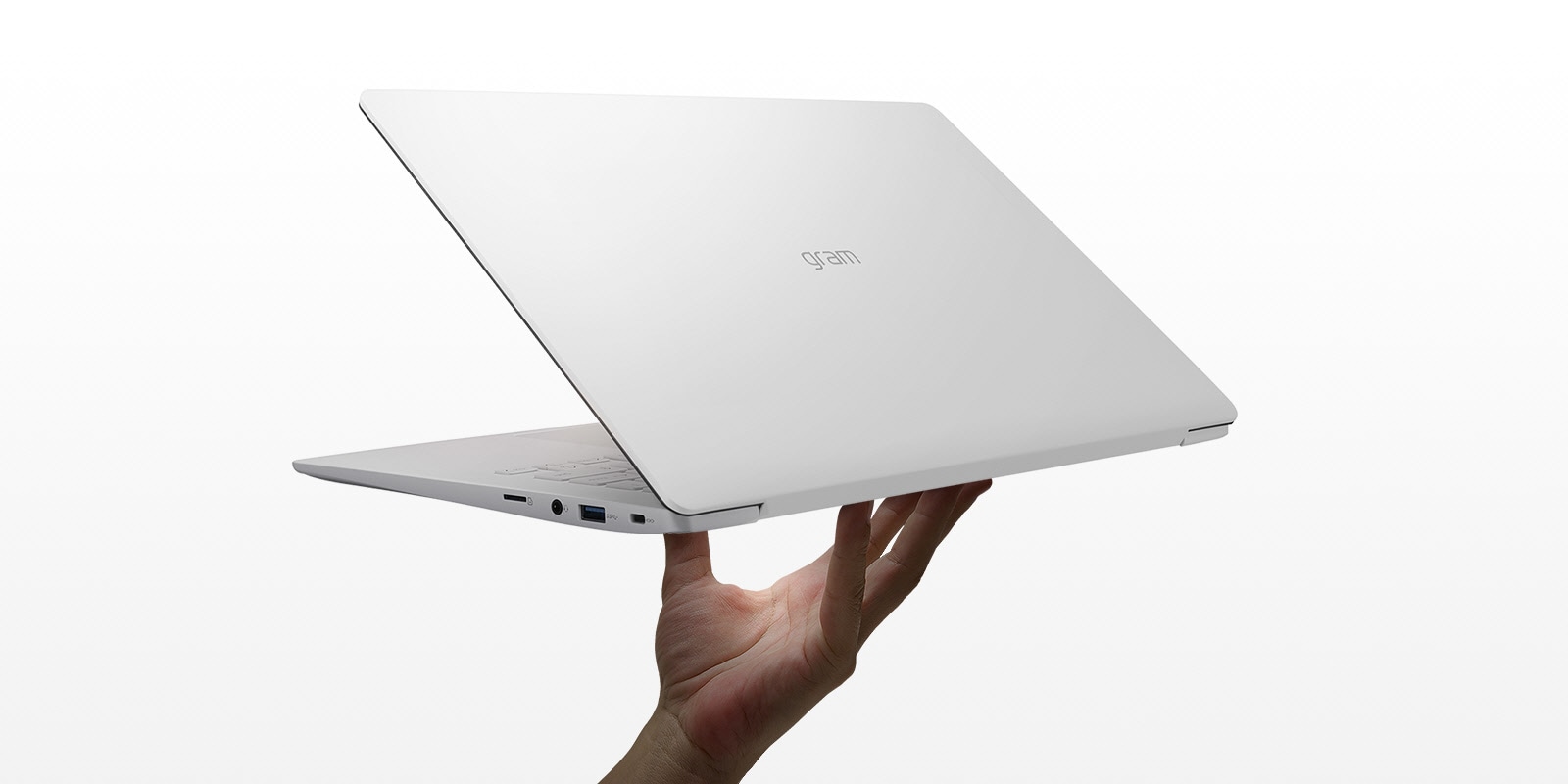 14 inch Screen & 999g