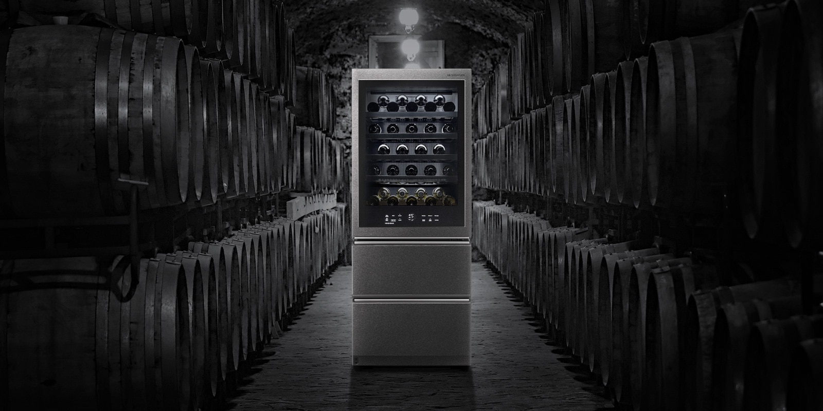 LG SIGNATURE Wine Cellar is placed in the wine cave.