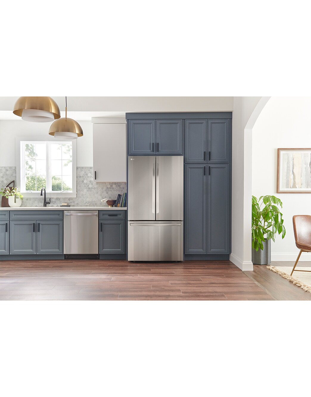 LG 27 cu. ft. Smart CounterDepth MAX ™ French Door Refrigerator