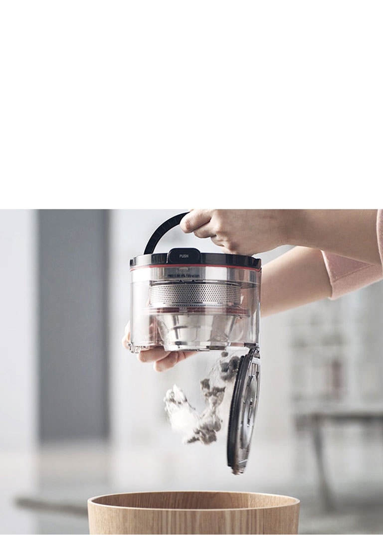 Image of fast emptying dust bin