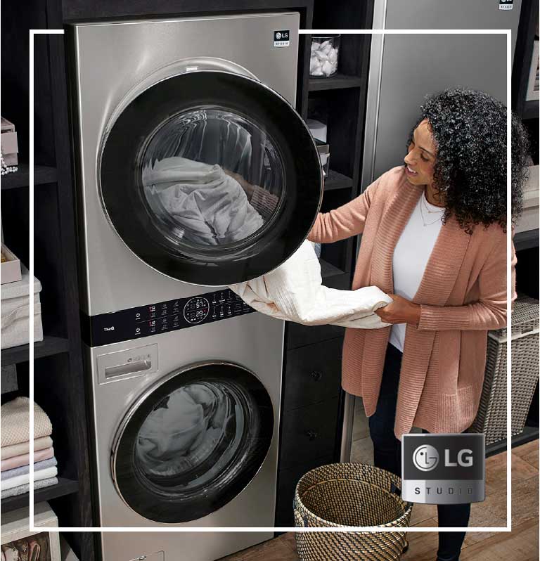 LG WSEX200HNA LG STUDIO Single Unit Front Load WashTower™ with Center