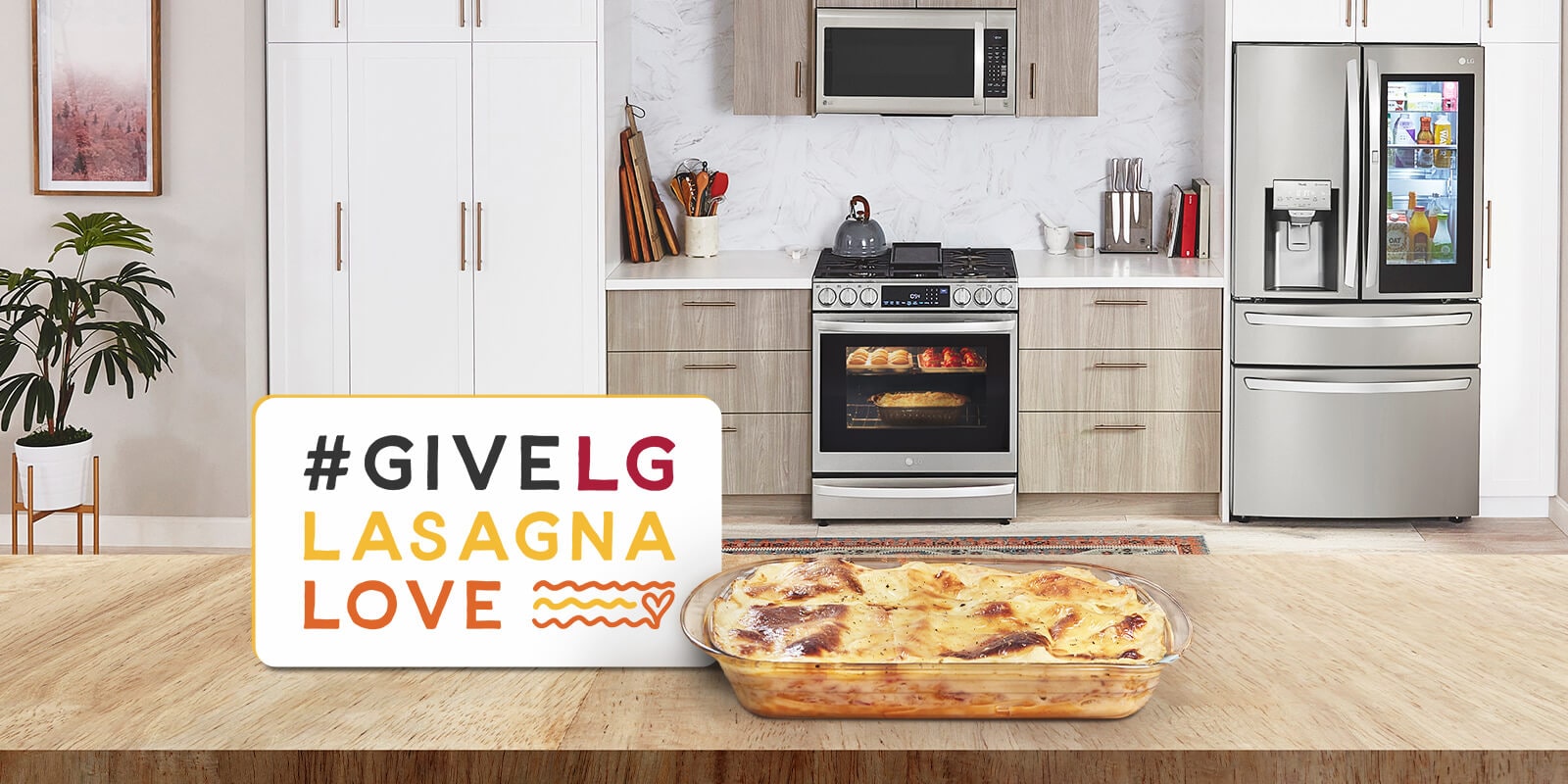 Kitchen and lasagna photo for desktop
