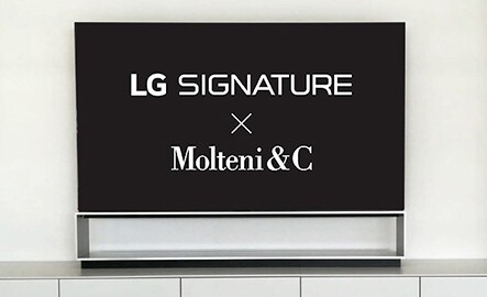 Words 'Molteni&C X LG SIGNATURE' is written and displayed on the screen of LG SIGNATURE OLED 8K.