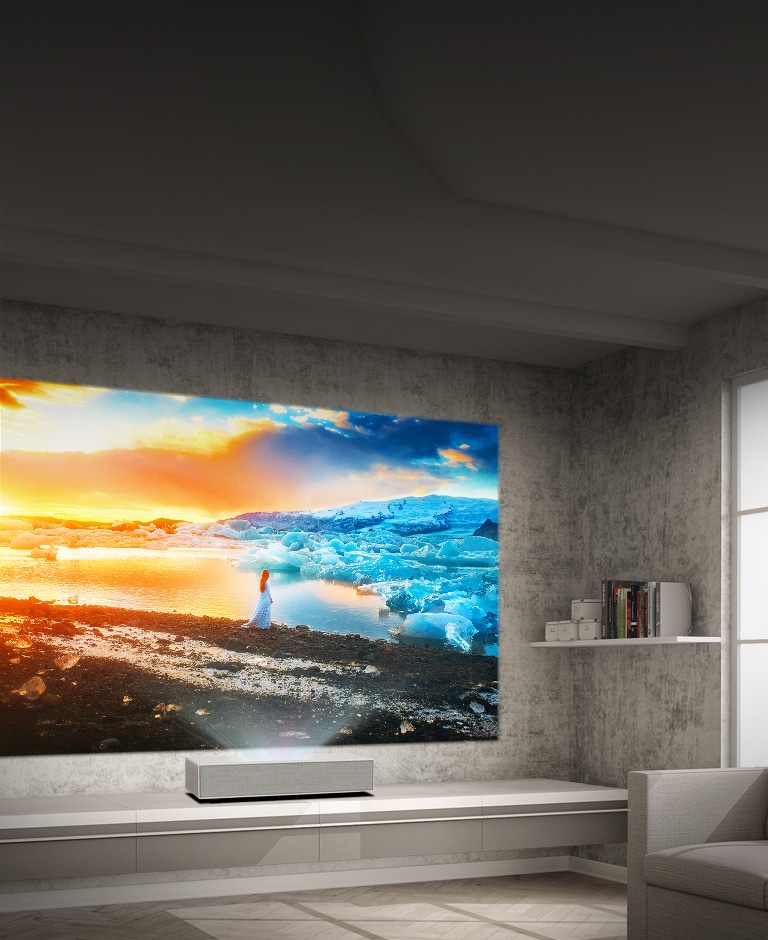 El cine en casa: LG presenta el proyector CineBeam 4K UHD de 300 pulgadas