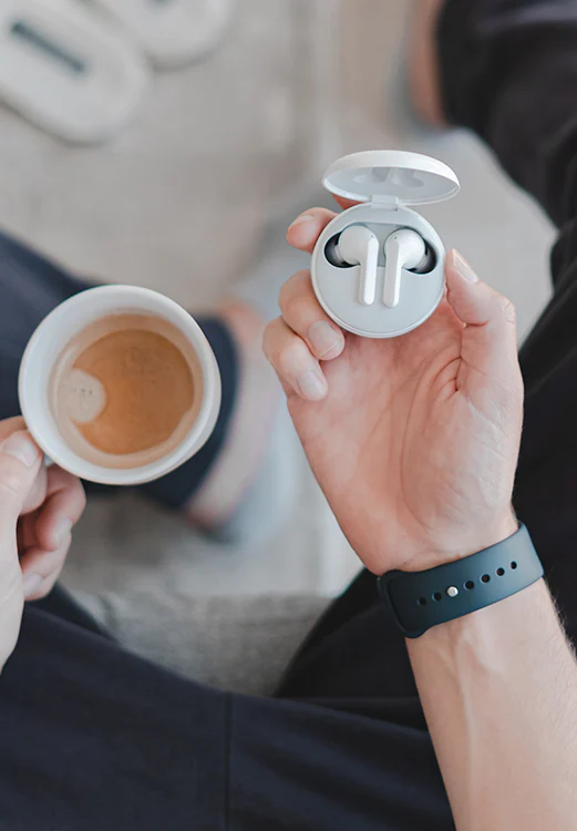 D36-01-D_AV-TONEFree-FN6-31-Gallery-Module-02-01-Desktop