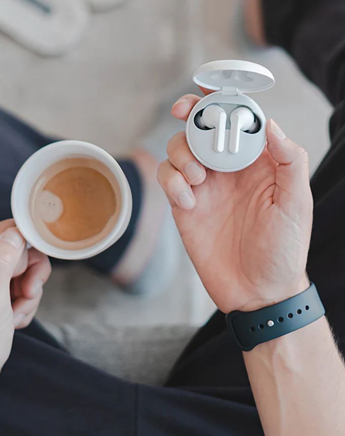 D36-01-T_AV-TONEFree-FN6-31-Gallery-Module-02-01-T