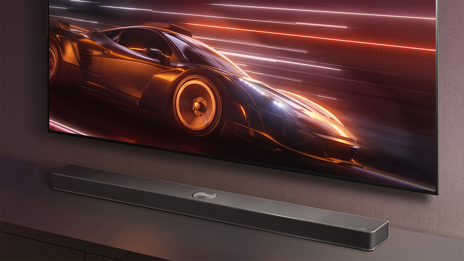 LG Soundbar va LG TV birgalikda ko‘rsatilgan. Ek. avt. poy. o‘y. ko‘rsatilgan. 