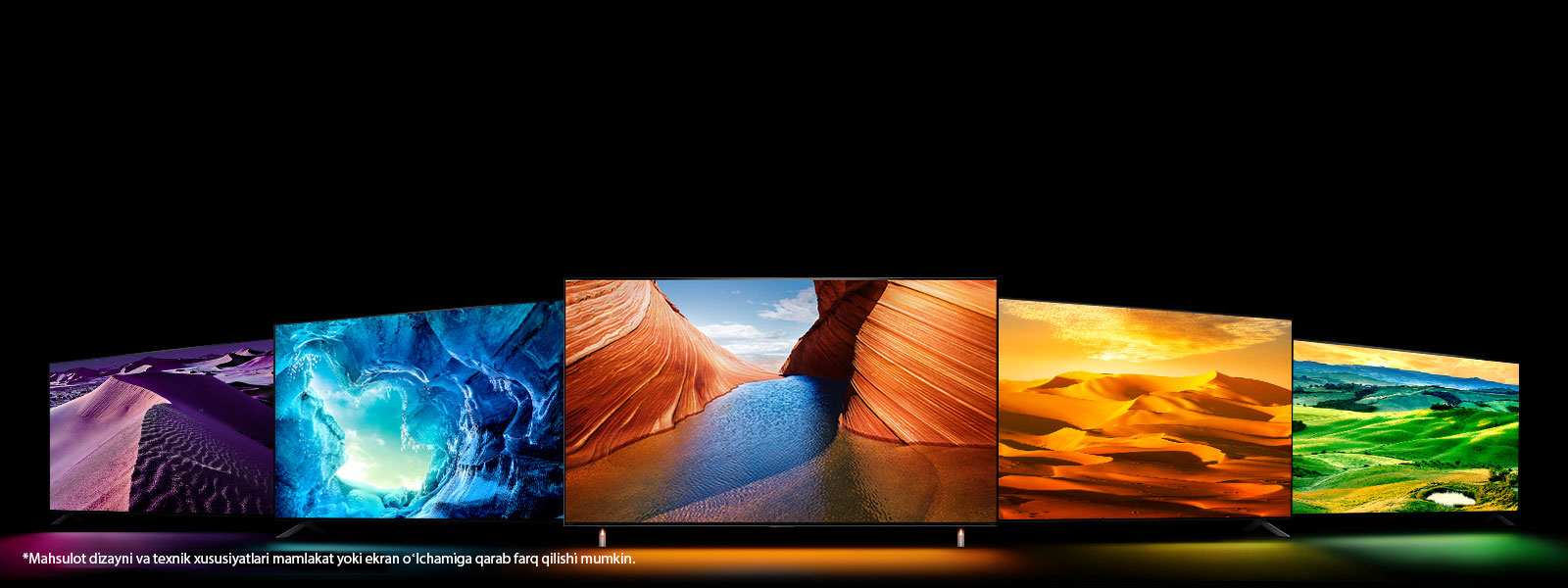 Beshta QNED TV turibdi – bittasi oʻrtada oldinga qaragan holatda. Ikkitasi chap tomonga, qolgan ikkitasi esa oʻng tomonga joylashtirilgan. Chap tomondagi televizorlarning birida tungi siyohrang sahro tasviri, ikkinchisida muz qoplagan havorang gʻor, oʻrtadagi televizorda bir-biriga yuzma-yuz turgan tuynukli sariq qoyalar, oʻng tomondagi televizorlarning birida yorqin sahro, ikkinchisida esa yashil ochiq kengliklar tasviri aks etgan. 