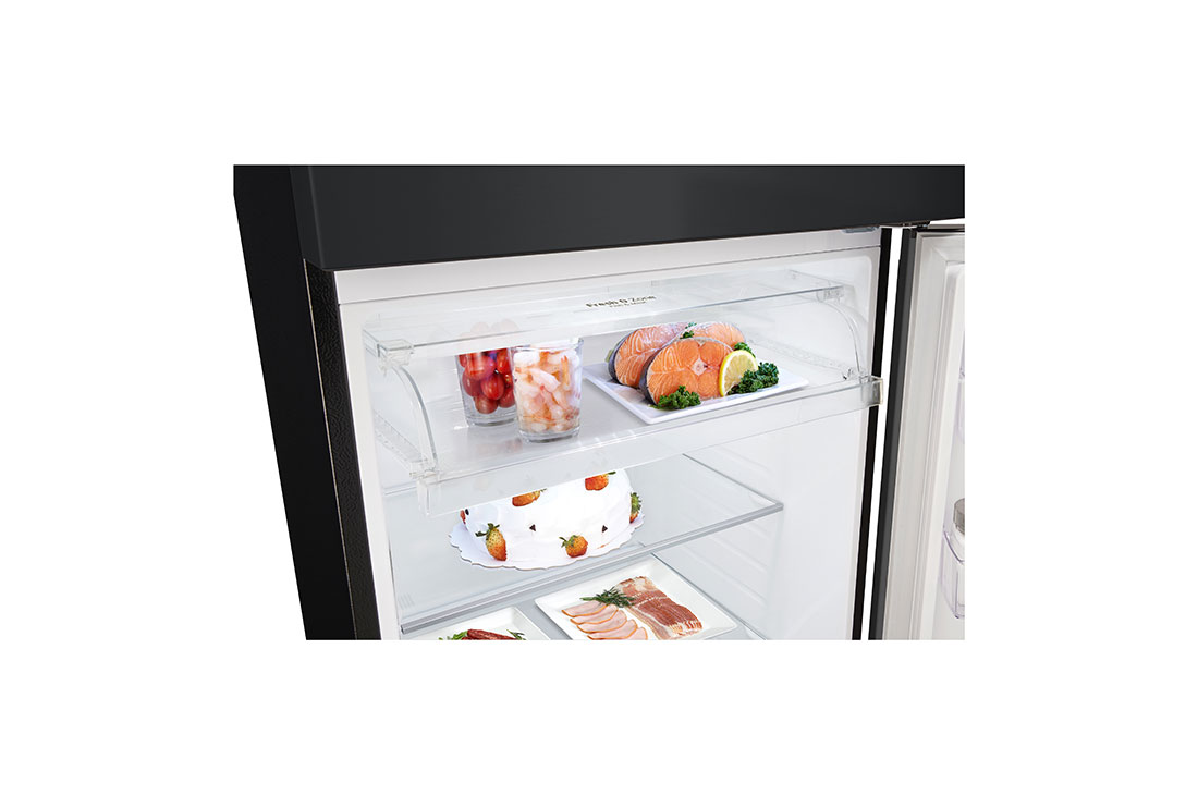 LG Hajm 461 l | Yuqori muzlatkich kamerali LG sovitkich | Qora rang | DoorCooling+™ | HygieneFresh+™ | Smart Inverter Compressor, bottom open with food, GN-B452SKBK, thumbnail 7