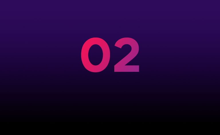 На тёмном фоне написано число "02"