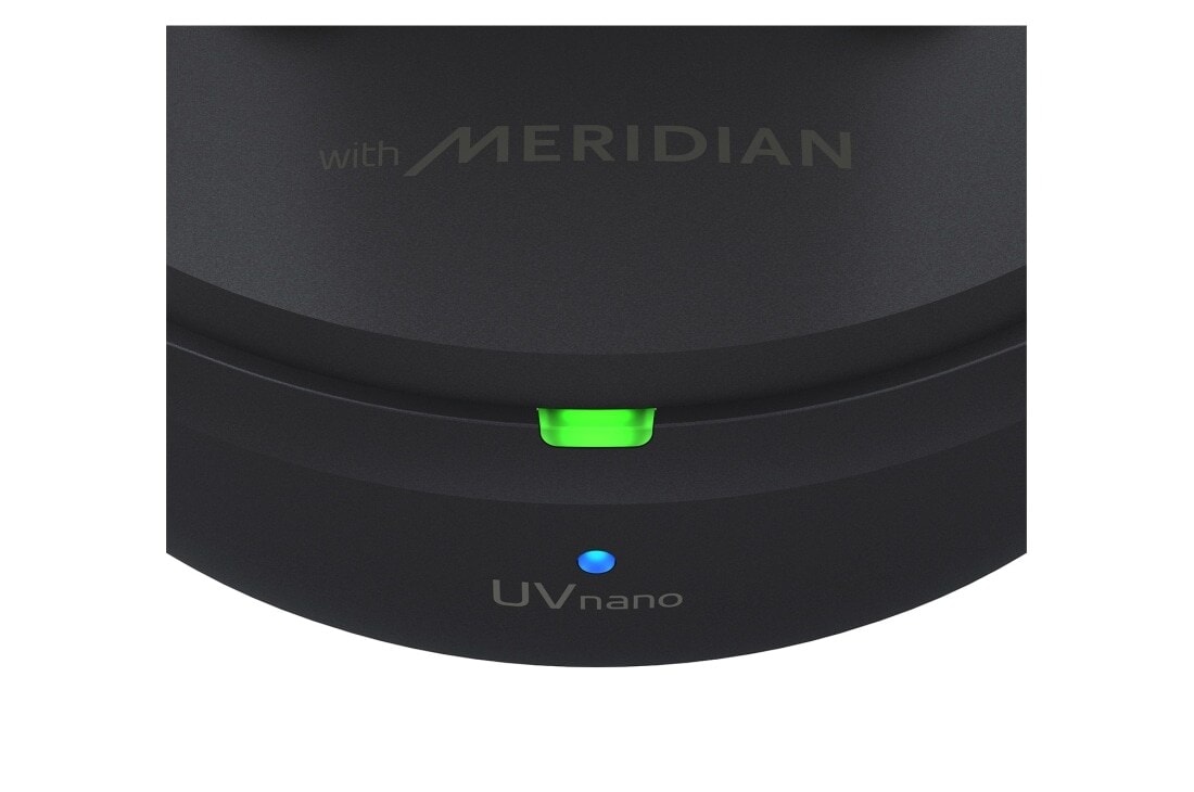 LG TONE Free FP9, Крупный план передней части футляра с включенной подсветкой зарядки., TONE-FP9, thumbnail 10