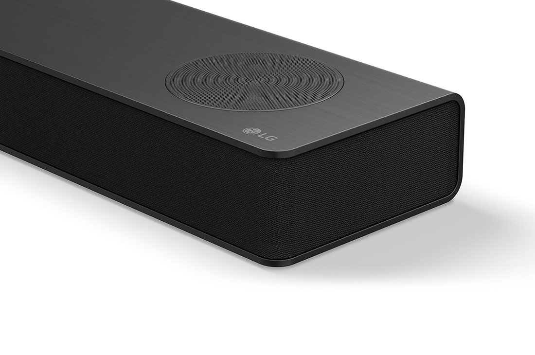 LG Звуковая панель S80TR LG для домашнего кинотеатра с поддержкой технологии Dolby Atmos, 5.1.3-канальным звуком и задними динамиками, Вид спереди на боковой угол звуковой панели LG Soundbar S80TR, S80TR, thumbnail 6