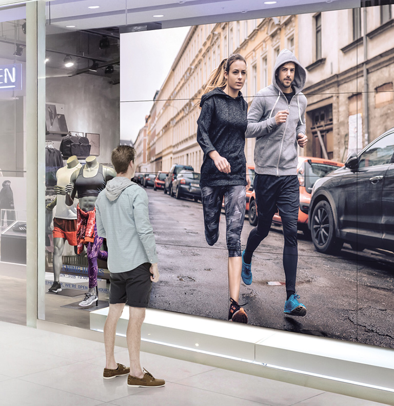 Невероятный эффект погружения с ультратонкой рамкой2