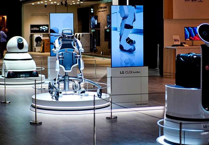 IFA 2018: The CLOi SuitBot on show at LG's AI focused exhibition
