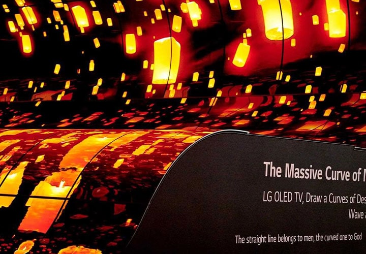 Floating lanterns were one of the many scenes at the OLED Falls exhibit at IFA 2019 | More at LG MAGAZINE